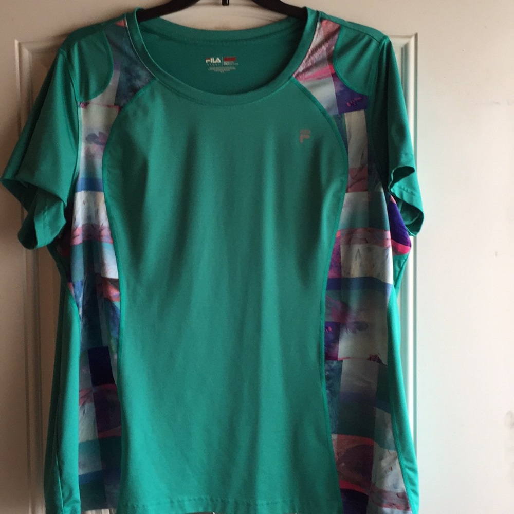 Women’s shirt